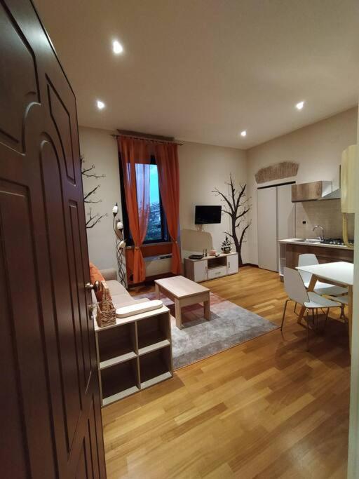 Casa Degli Alberi Lägenhet Fiumicino Exteriör bild